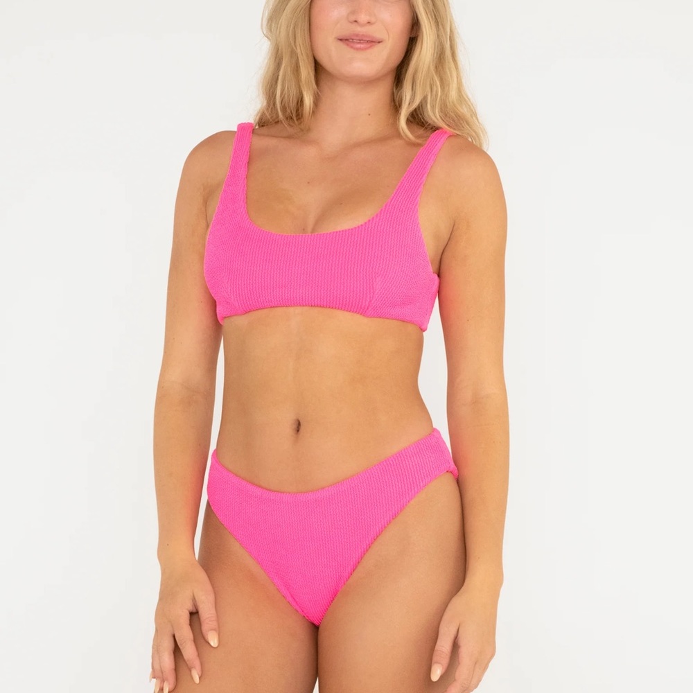 Citrine Swim Raglan Bottom in raspberry wavy ribbed NWTs Medium